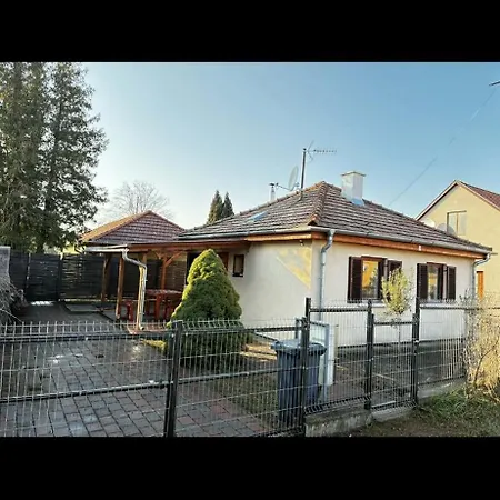 Lago Apartman Prázdninový dům Balatonmáriafürdő